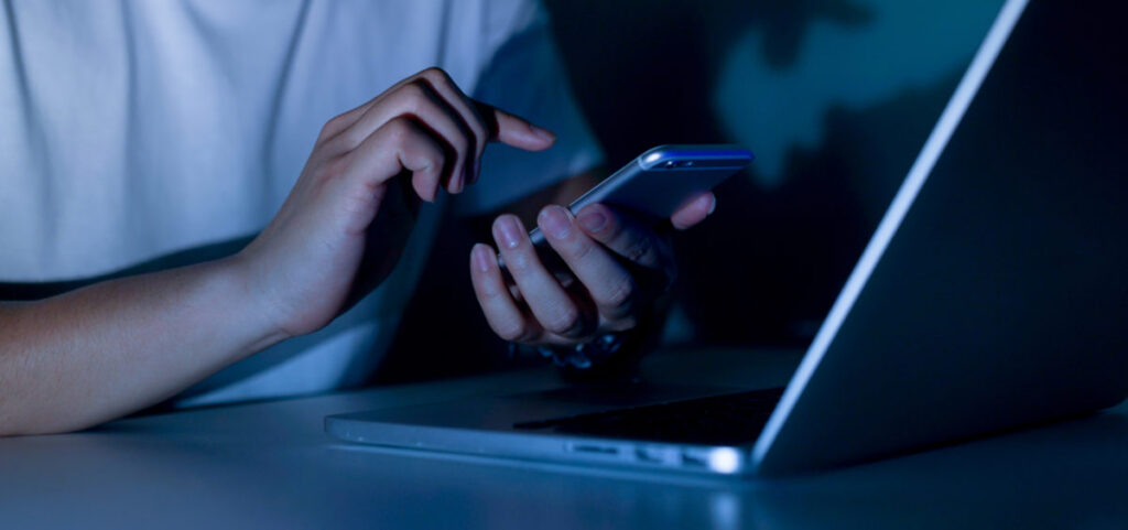 How addiction to technology links to drug abuse